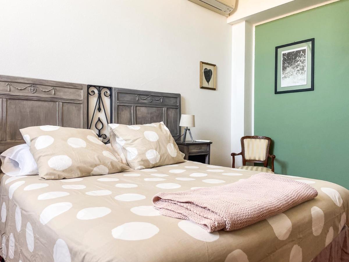 Palazzo Oddo Rental Rooms Albenga Bagian luar foto